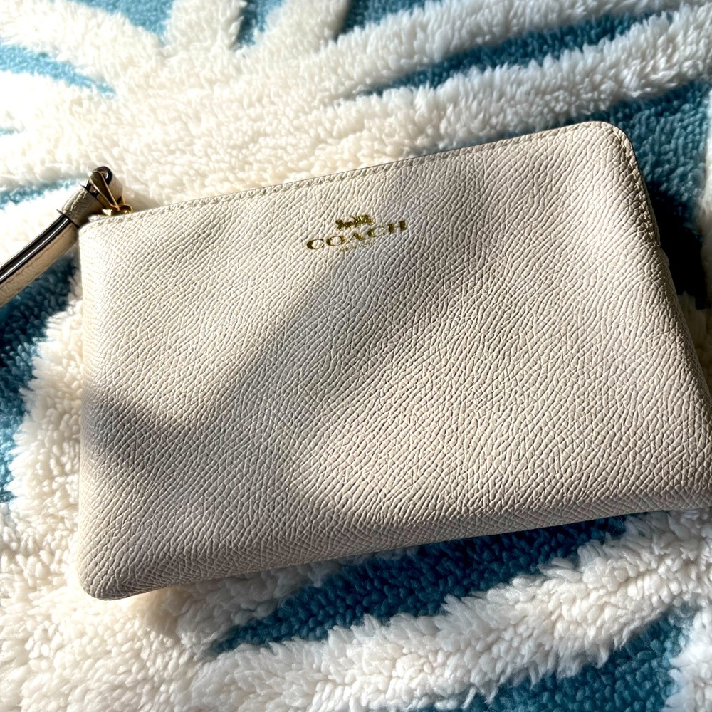 COACH wristlet. NWT.